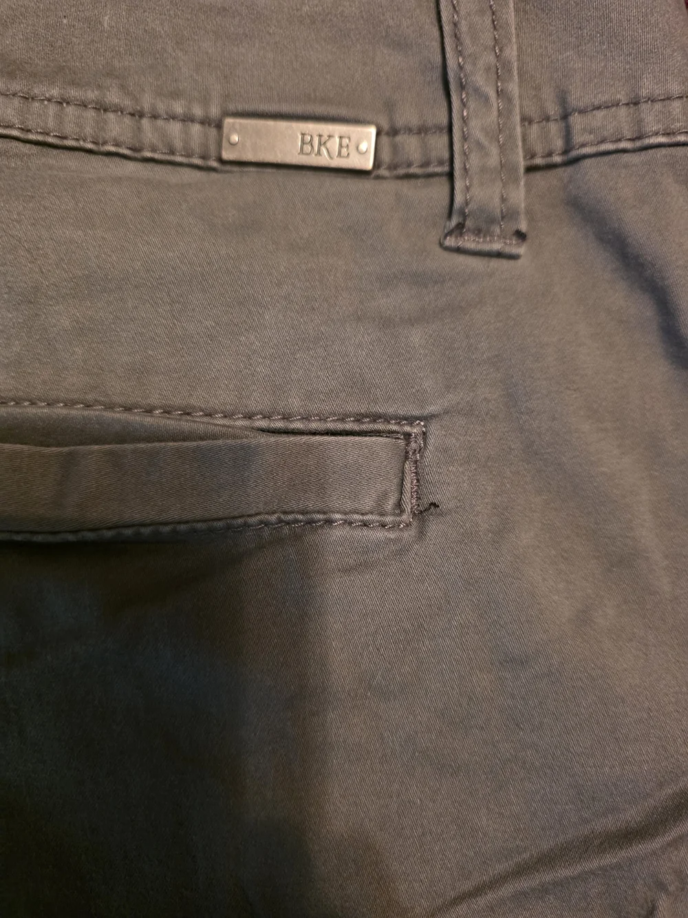 BKE Women's 29 Olive Green/Gray Sequin Embellished Utility Shorts Euc